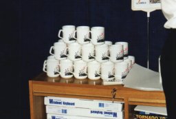 at98_11.jpg (35 kt)