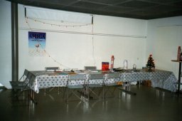 pikkujoulut1998_01.jpg (37 kt)