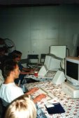 pikkujoulut1998_04.jpg (43 kt)