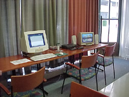 vuosi2001_06.jpg (87 kt)