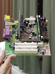 vuosi2002_31.jpg (111 kt)